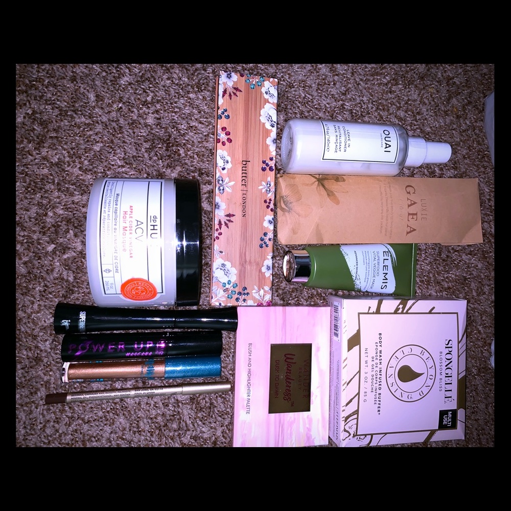 Products from Fabfitfun and boughten.